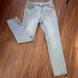 Laura size 8 Grey jeans with pearl embellishments